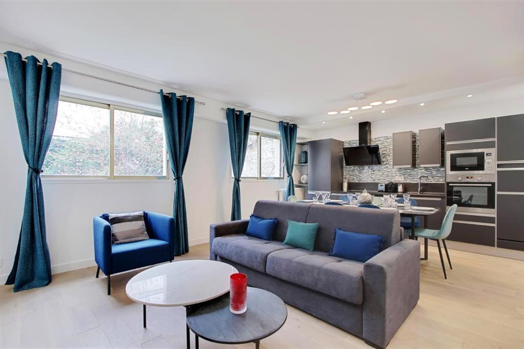 Trocadero/ Eiffel Tower - 3 Bedrooms- All New! Paris Eksteriør billede